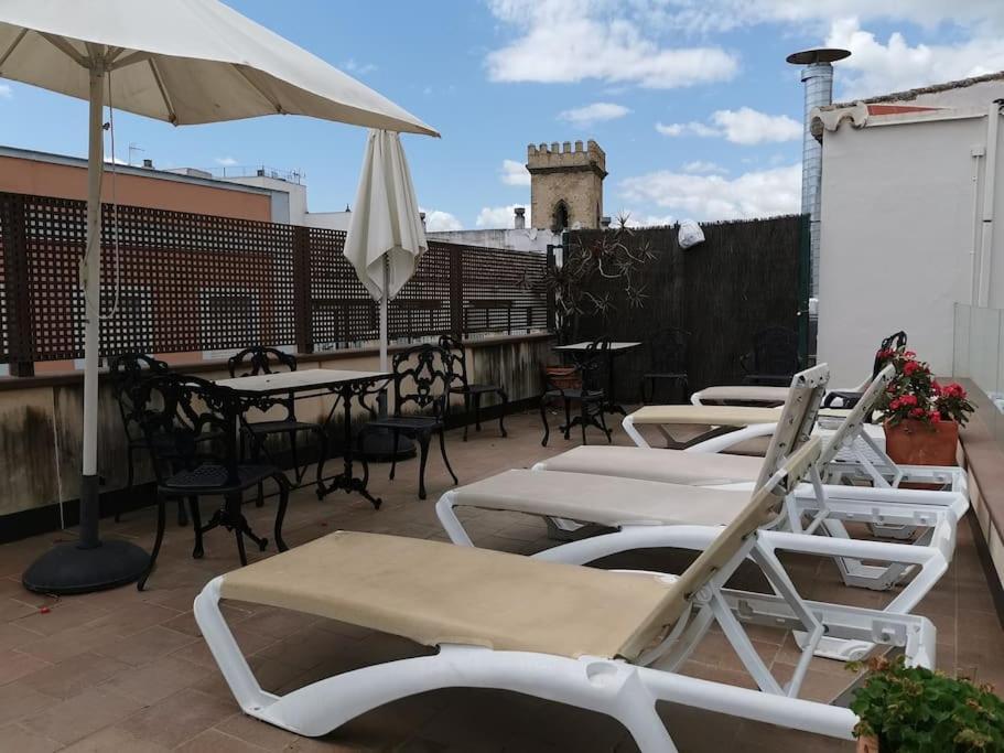 Apartamento Con Encanto En Patio Sevillano Екстериор снимка
