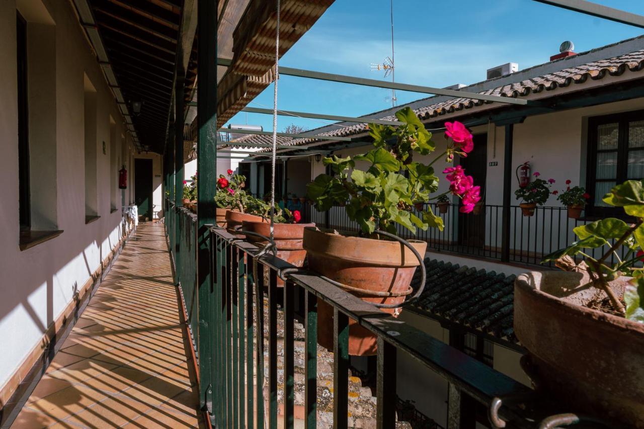 Apartamento Con Encanto En Patio Sevillano Екстериор снимка